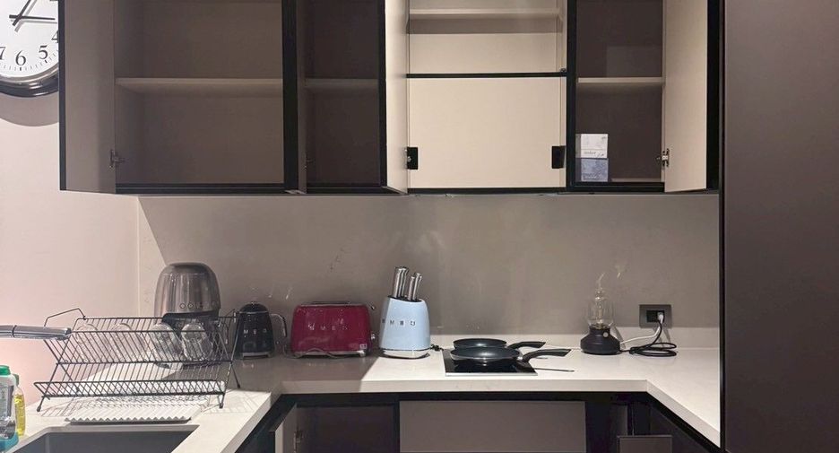 For rent 1 bed condo in Khlong Toei, Bangkok