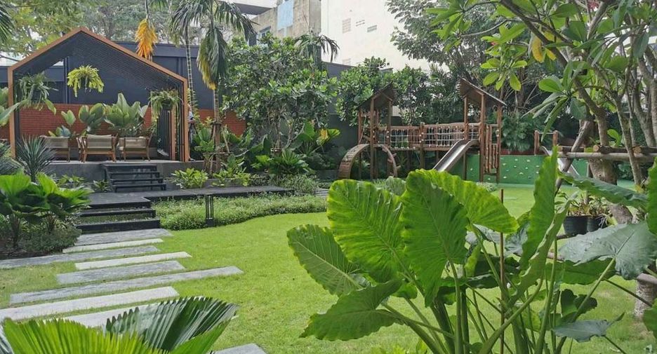 For rent 2 bedrooms condo in Sathon, Bangkok