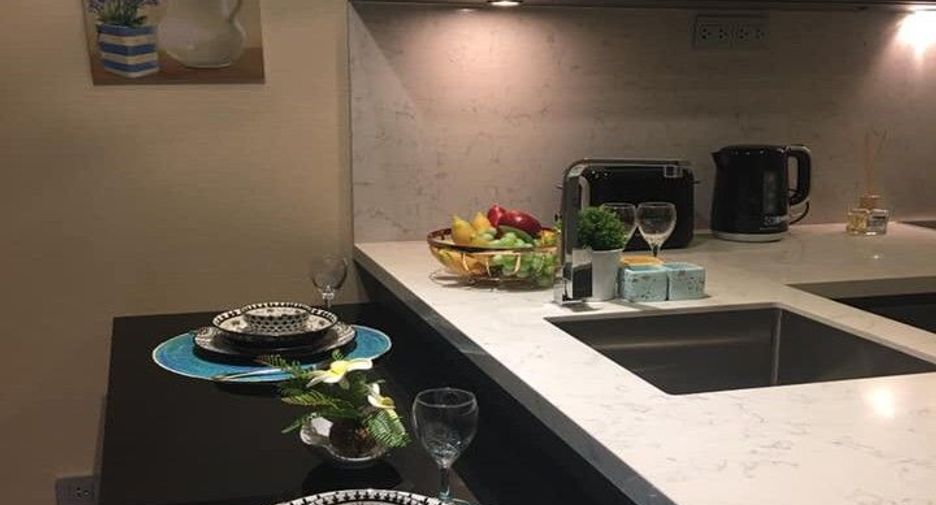For rent 1 bed condo in Watthana, Bangkok