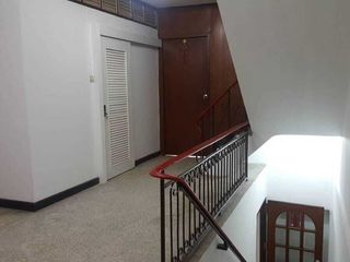 Reihenhaus zur Miete mit 4 Zimmer in Din Daeng, Bangkok