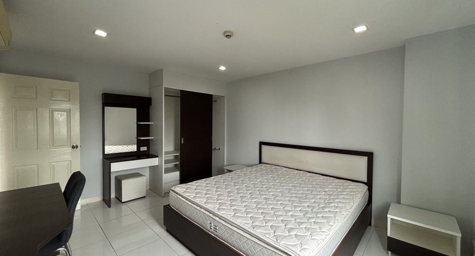 For rent 1 bed apartment in Watthana, Bangkok