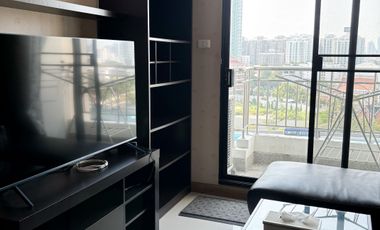 For rent 1 bed condo in Yan Nawa, Bangkok