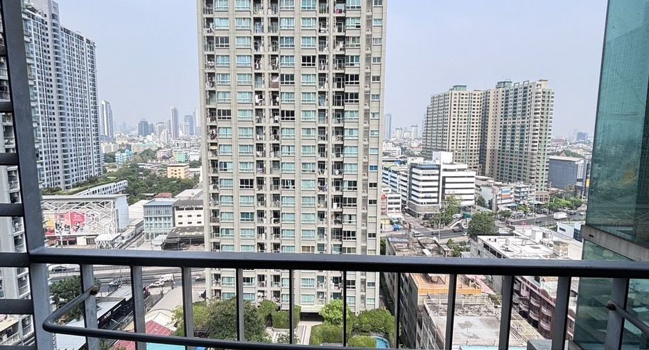 For rent 2 bedrooms condo in Thon Buri, Bangkok