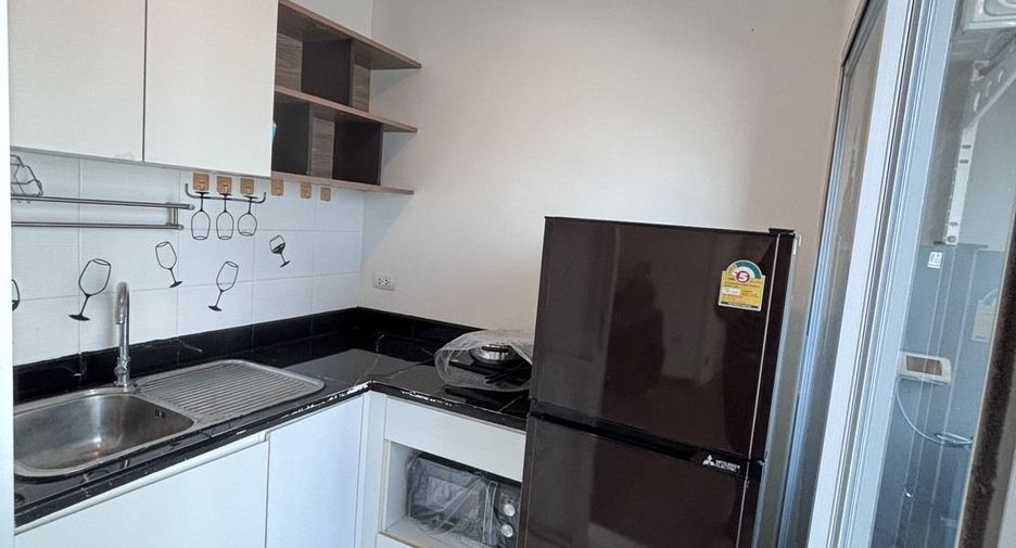 For rent 2 bedrooms condo in Thon Buri, Bangkok