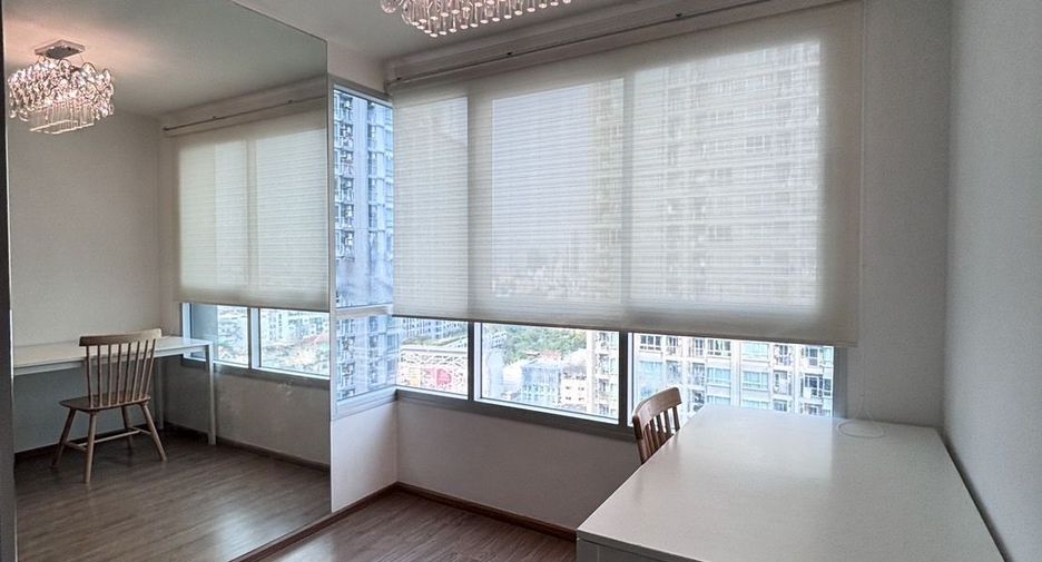 For rent 2 bedrooms condo in Thon Buri, Bangkok