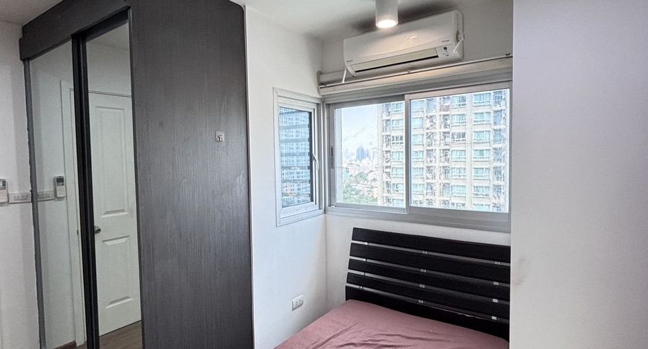 For rent 2 bedrooms condo in Thon Buri, Bangkok
