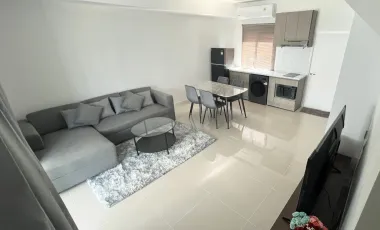 Casa adosada en alquiler de 3 habitaciones en Bang Phli, Samut Prakan