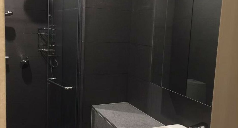 Condo en alquiler de 2 habitaciones en Pathum Wan, Bangkok