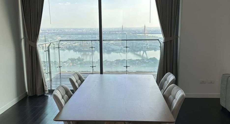 Condo en alquiler de 2 habitaciones en Yan Nawa, Bangkok