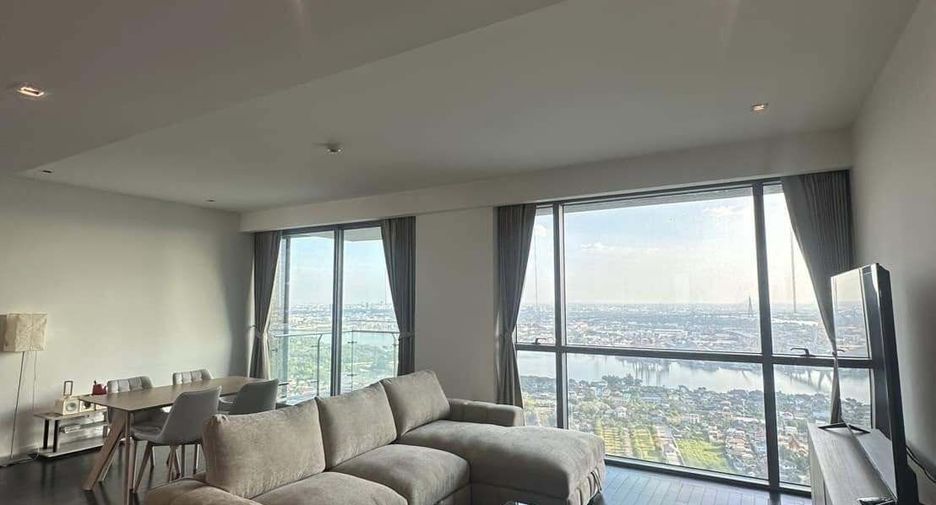 For rent 2 bedrooms condo in Yan Nawa, Bangkok