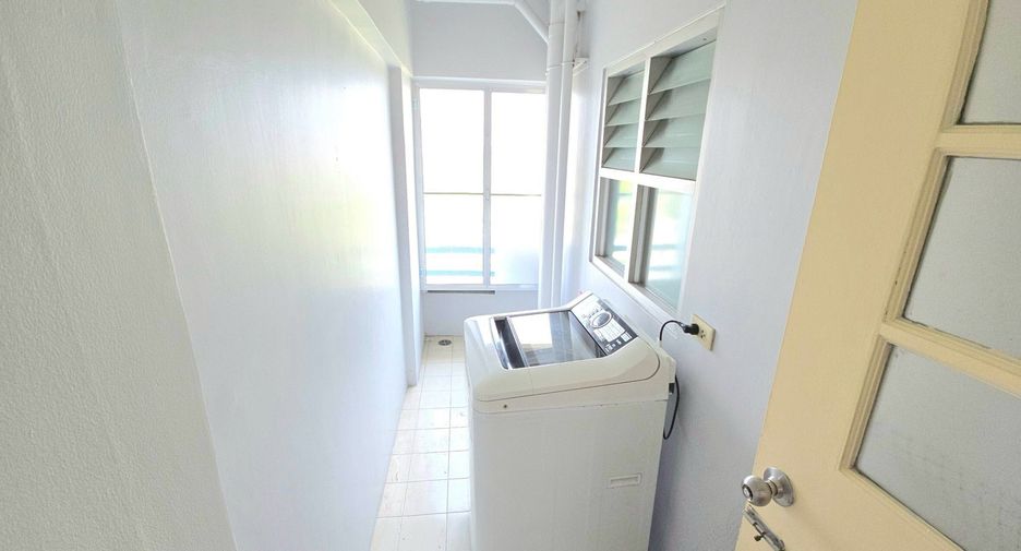 À louer 2 chambres condo à Bang Na, Bangkok