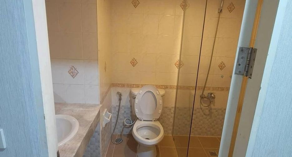 For rent studio condo in Bang Rak, Bangkok