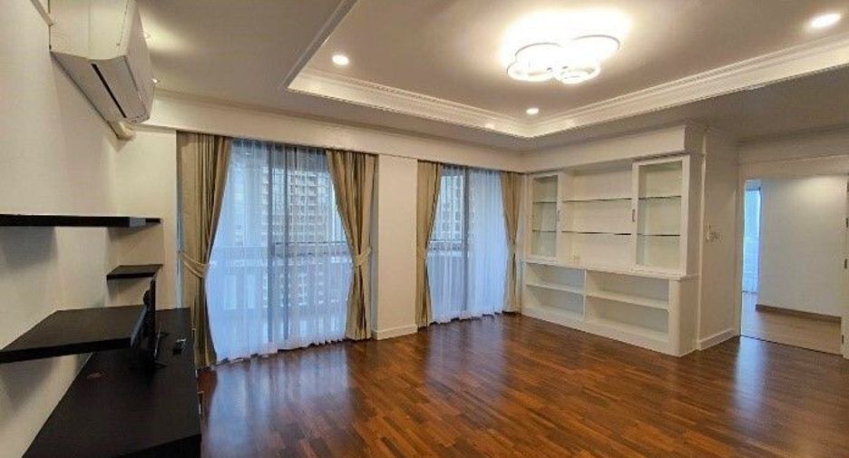 For rent 4 bedrooms condo in Pathum Wan, Bangkok