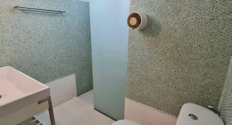 For rent 2 ベッドルーム condo in Watthana, Bangkok