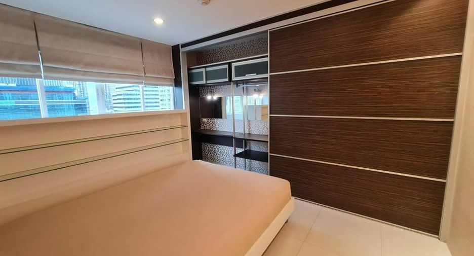 For rent 2 ベッドルーム condo in Watthana, Bangkok
