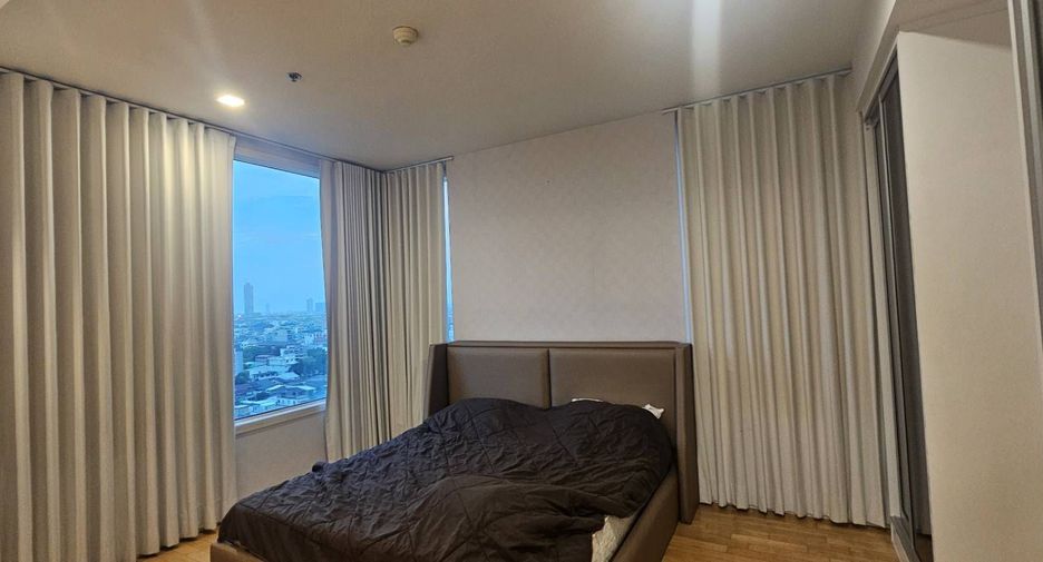 For rent 2 bedrooms condo in Sathon, Bangkok