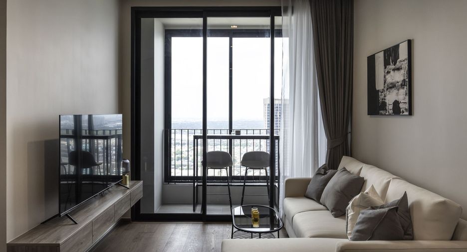 For rent 1 bed condo in Khlong Toei, Bangkok