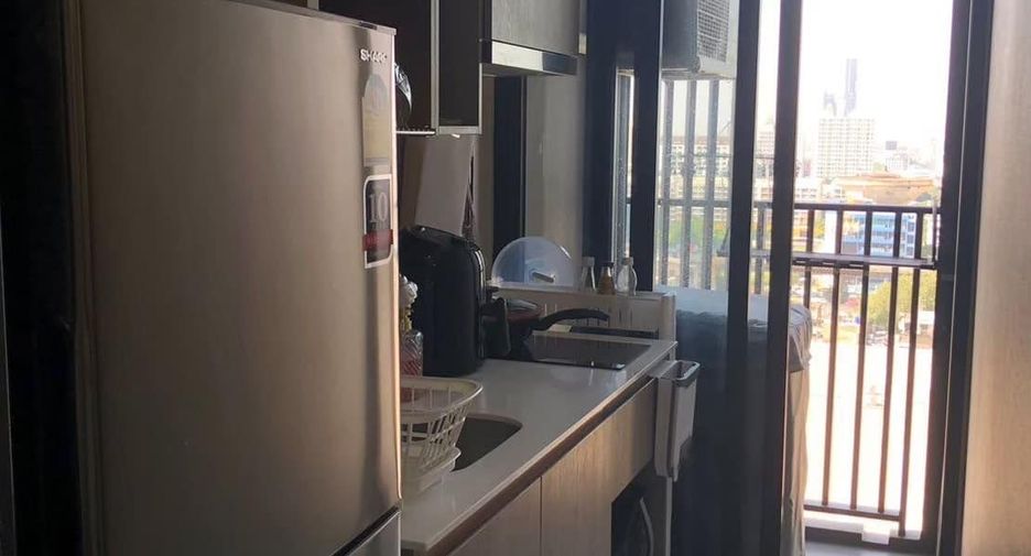 For rent 1 bed condo in Watthana, Bangkok