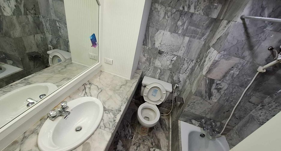 Wohnung zur Miete mit 2 Zimmer in Watthana, Bangkok