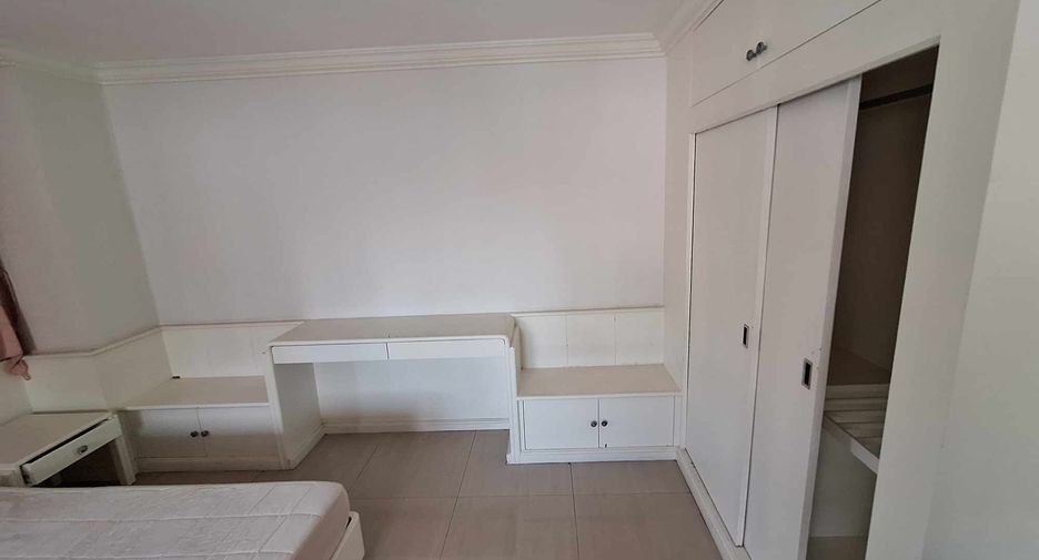 Wohnung zur Miete mit 2 Zimmer in Watthana, Bangkok