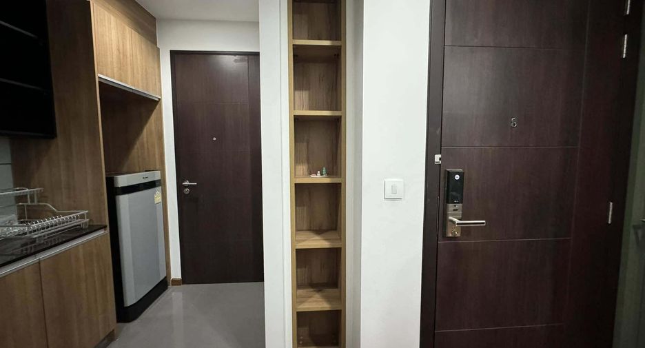 For rent 1 bed condo in Pathum Wan, Bangkok