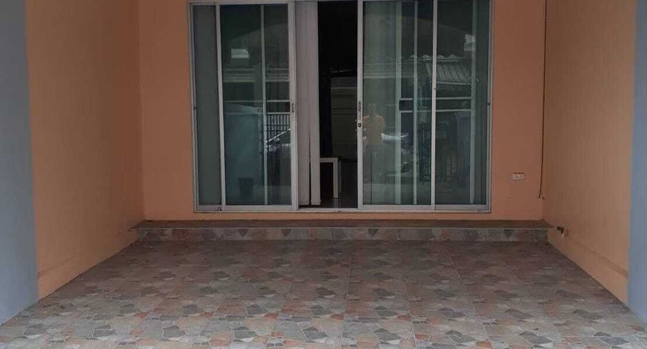 For rent 3 ベッドルーム townhouse in Chatuchak, Bangkok