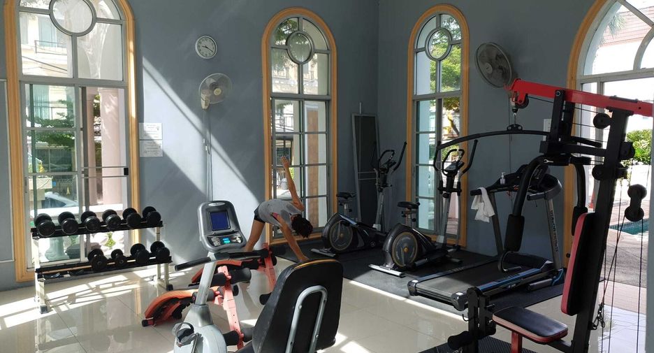 For rent 3 ベッドルーム townhouse in Chatuchak, Bangkok