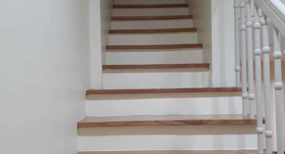 For rent 3 ベッドルーム townhouse in Chatuchak, Bangkok