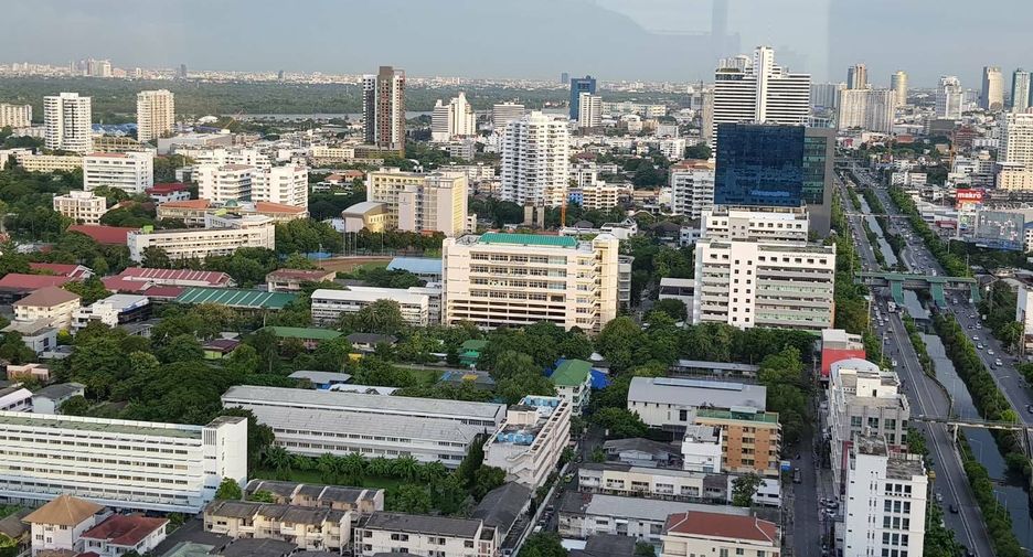 For rent 1 bed condo in Sathon, Bangkok