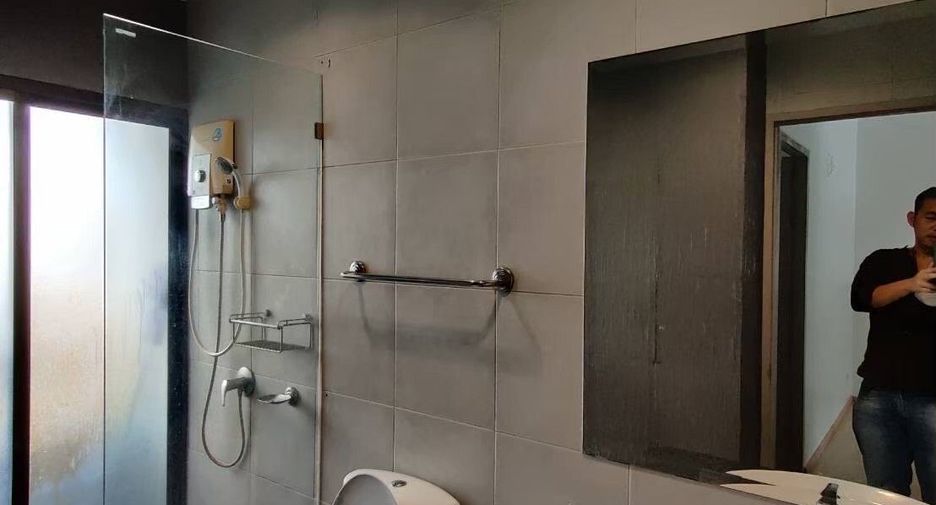 For rent 3 bedrooms house in Suan Luang, Bangkok