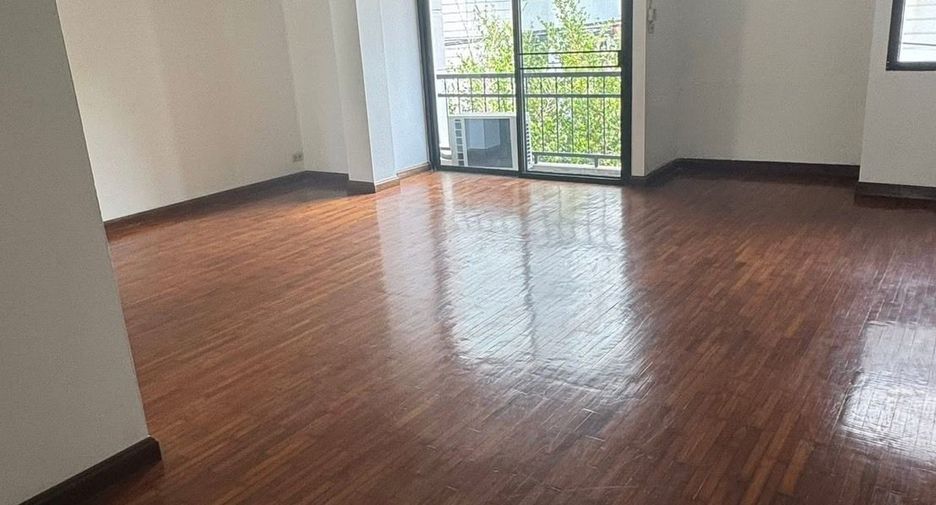 Büro zur Miete mit 8 Zimmer in Watthana, Bangkok