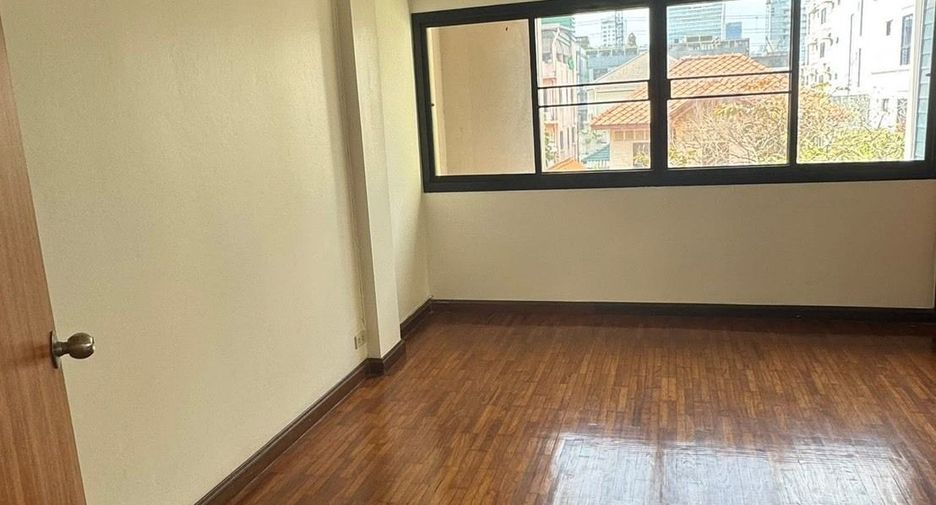 Büro zur Miete mit 8 Zimmer in Watthana, Bangkok