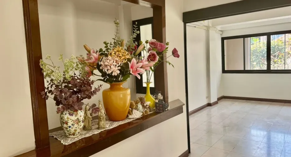For rent 8 bedrooms office in Watthana, Bangkok