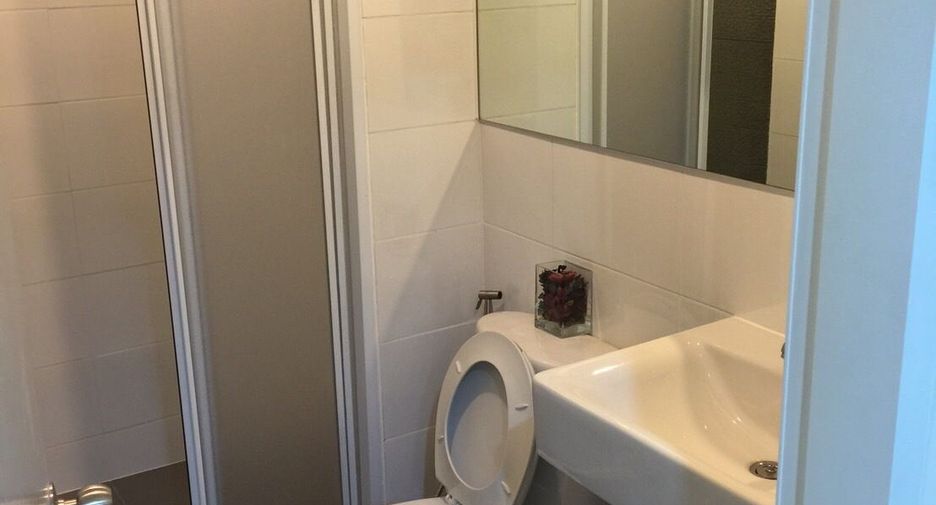 Wohnung zur Miete mit 2 Zimmer in Khlong Toei, Bangkok