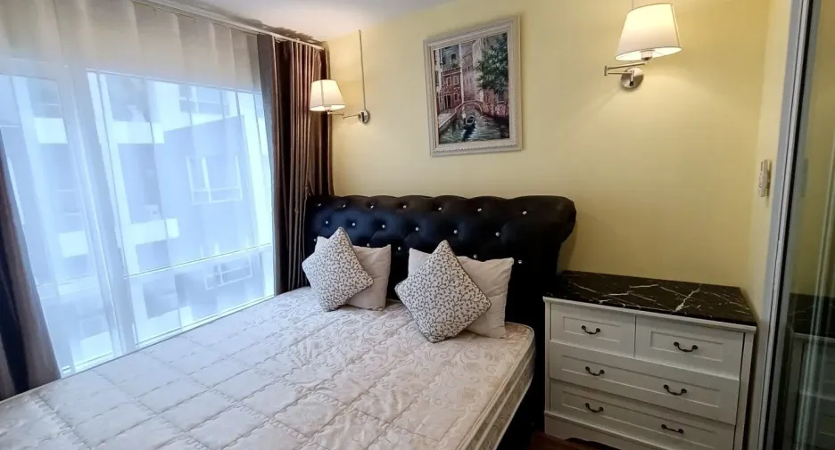 Wohnung zur Miete mit 1 Zimmer in Phra Khanong, Bangkok