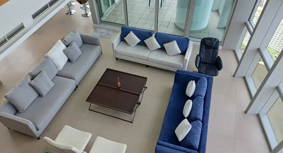 For rent 3 bedrooms condo in Sathon, Bangkok
