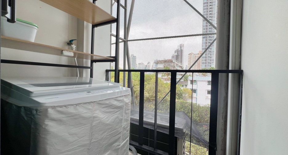 For rent 1 bed condo in Khlong Toei, Bangkok