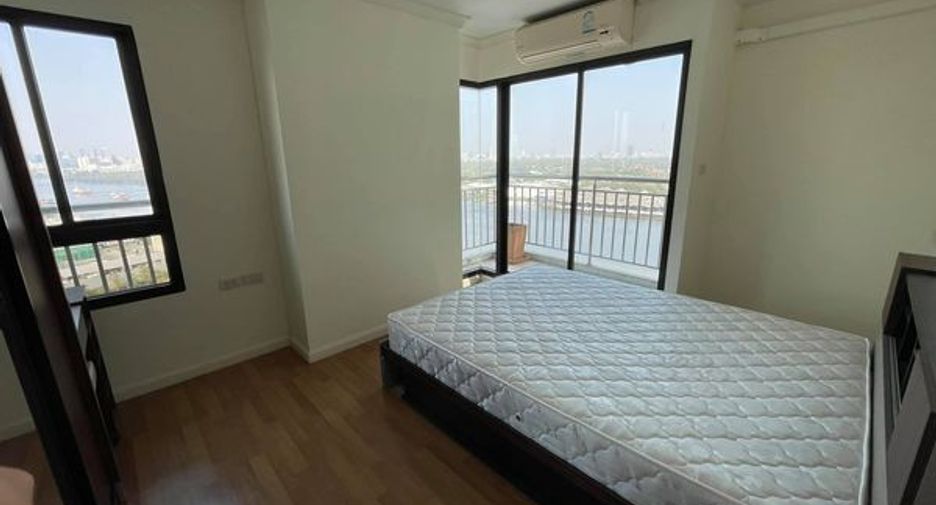 For rent 2 bedrooms condo in Yan Nawa, Bangkok