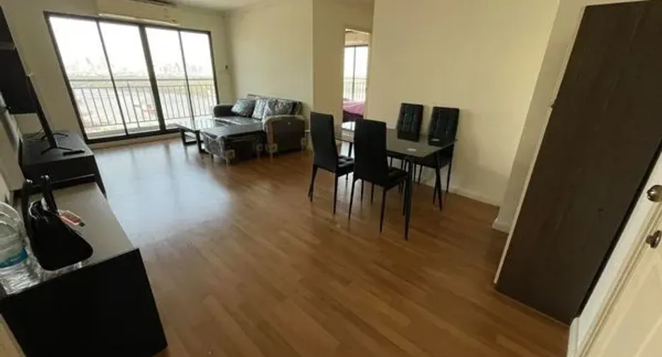 For rent 2 bedrooms condo in Yan Nawa, Bangkok