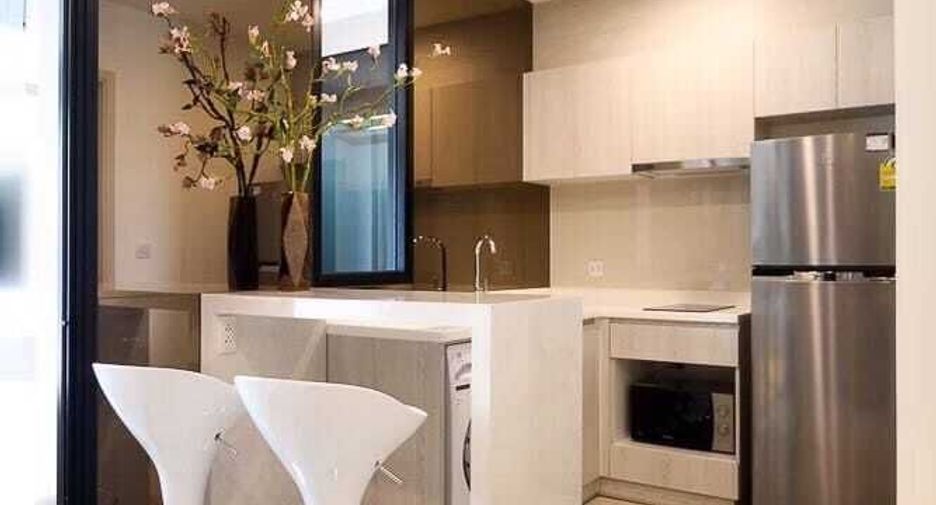 For rent 1 bed condo in Watthana, Bangkok
