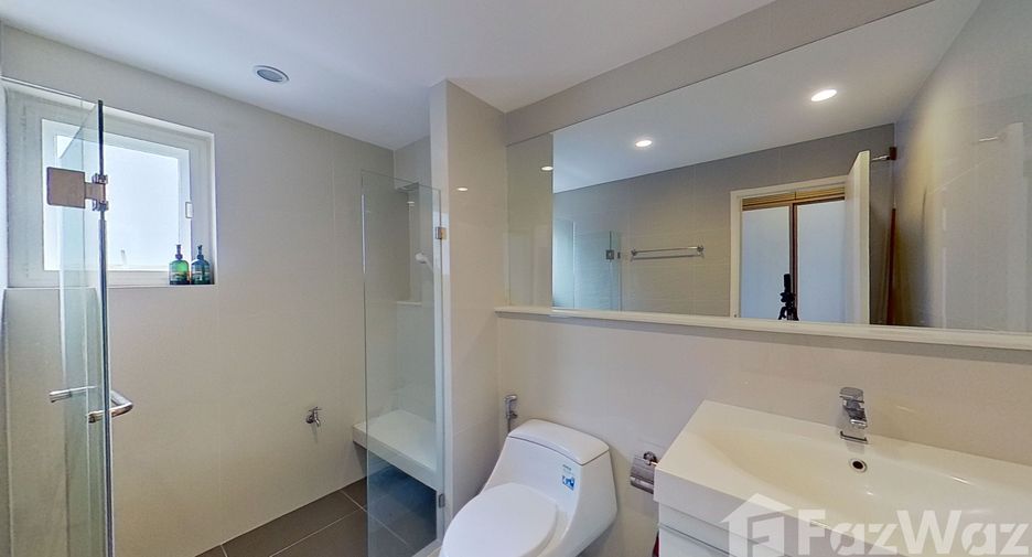 For rent 3 bedrooms house in Bang Na, Bangkok