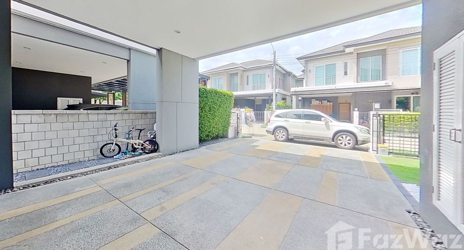 For rent 3 bedrooms house in Bang Na, Bangkok