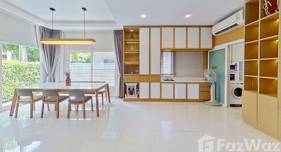 For rent 3 bedrooms house in Bang Na, Bangkok
