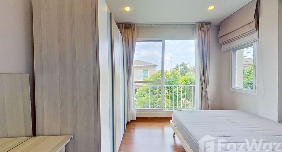 For rent 3 bedrooms house in Bang Na, Bangkok