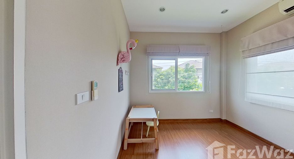 For rent 3 bedrooms house in Bang Na, Bangkok