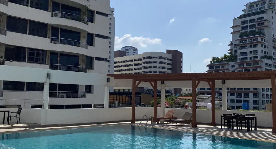 Apartamento en alquiler de 2 habitaciones en Watthana, Bangkok