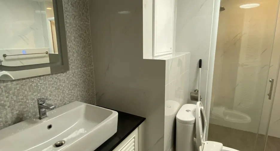 Apartamento en alquiler de 2 habitaciones en Watthana, Bangkok