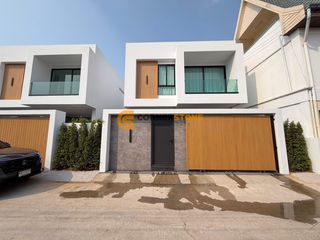For rent 4 bedrooms house in Bang Lamung, Chonburi