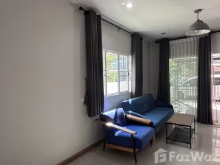 Reihenhaus zur Miete mit 4 Zimmer in Suan Luang, Bangkok