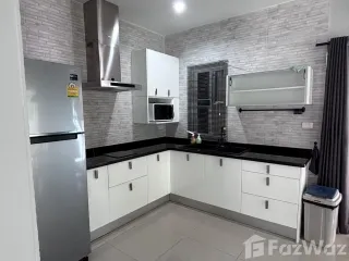 Reihenhaus zur Miete mit 4 Zimmer in Suan Luang, Bangkok
